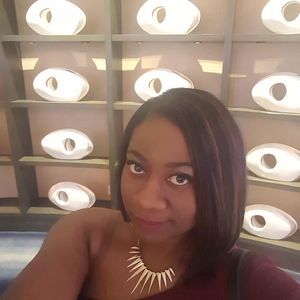 Meet your Posher, Candace